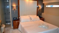 LADY DEE -  Guest Cabin